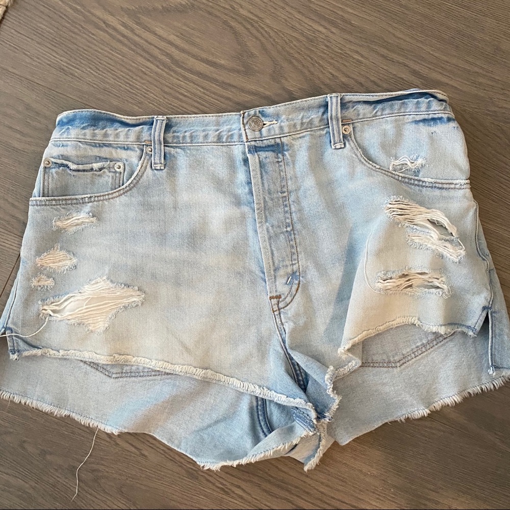 Abercrombie & Fitch women’s denim shorts